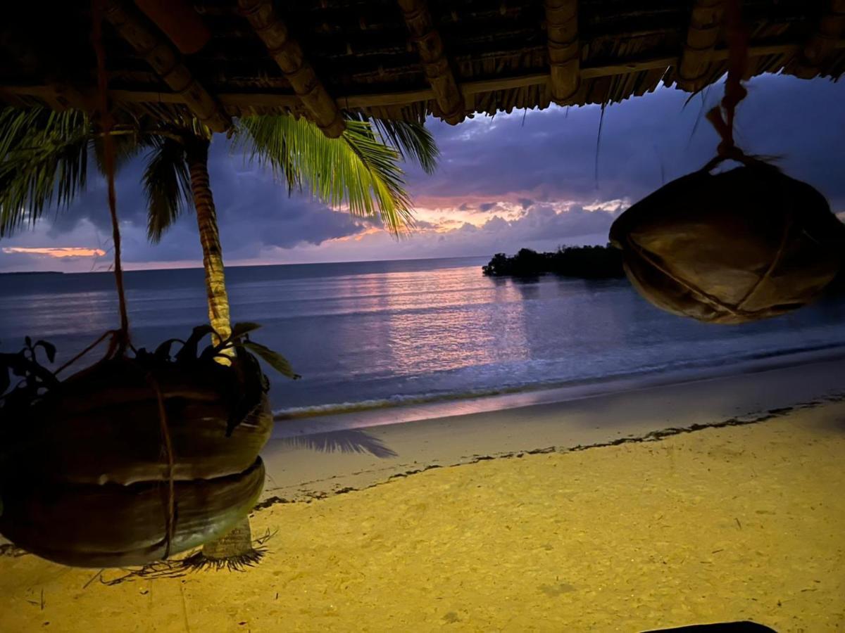 Mwazaro Beach Lodge Шимони Экстерьер фото