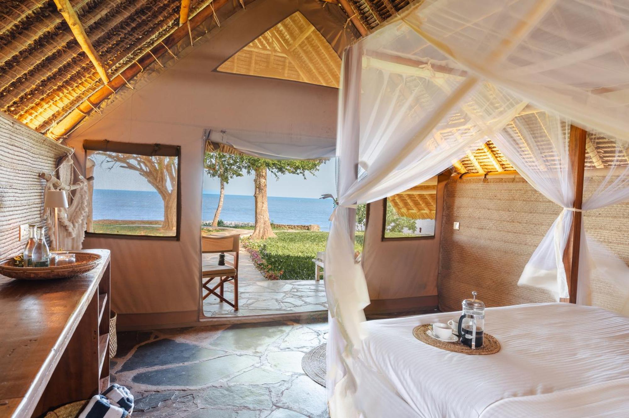 Mwazaro Beach Lodge Шимони Экстерьер фото