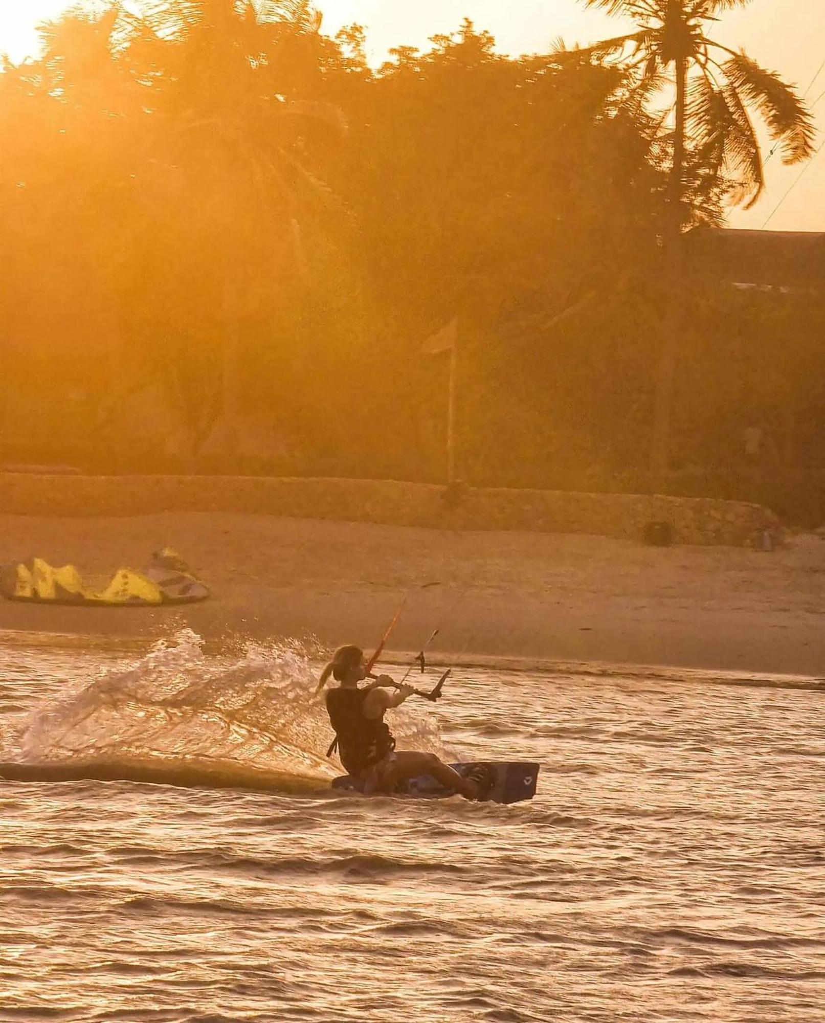 Mwazaro Beach Lodge Шимони Экстерьер фото