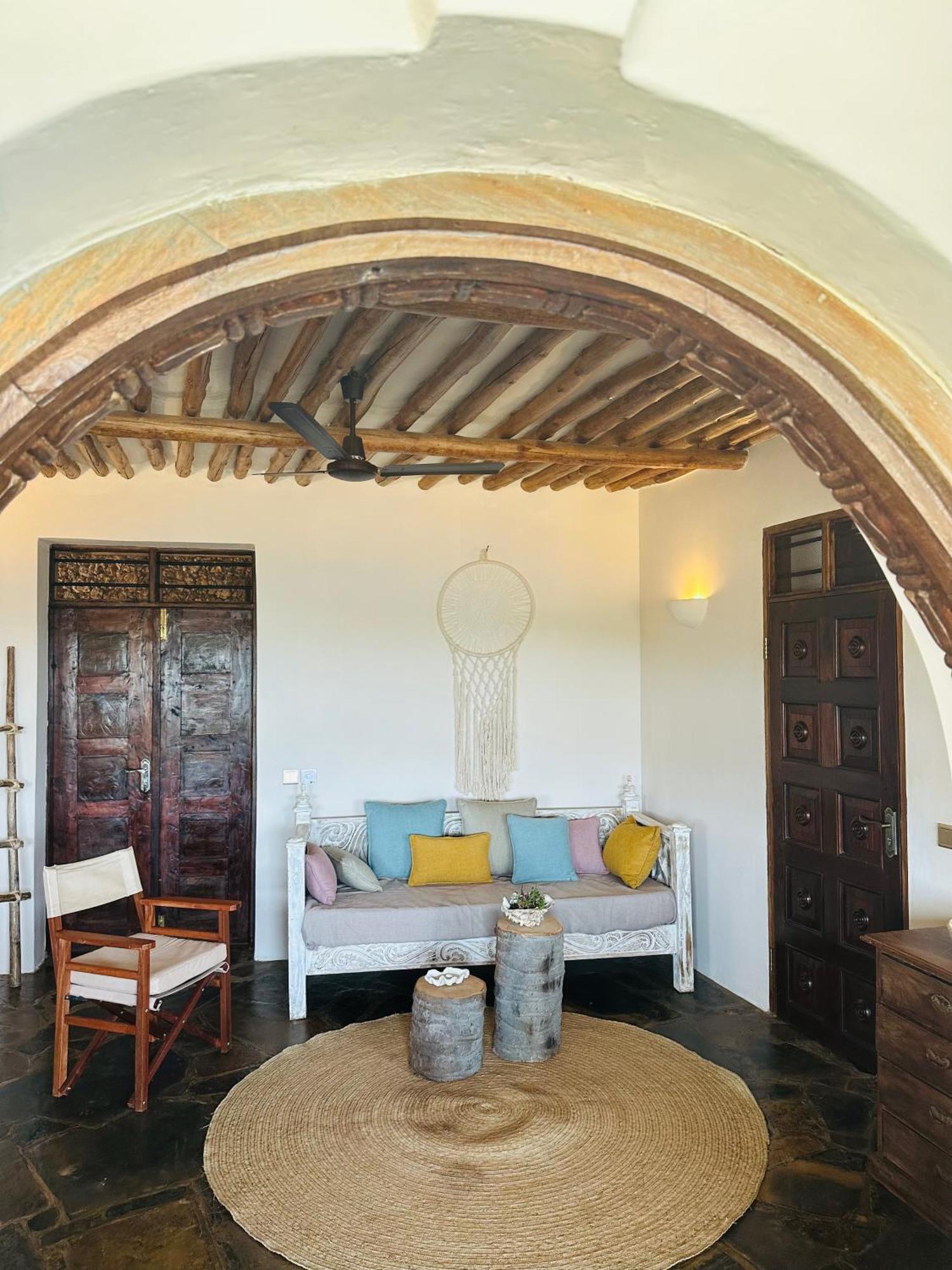 Mwazaro Beach Lodge Шимони Номер фото