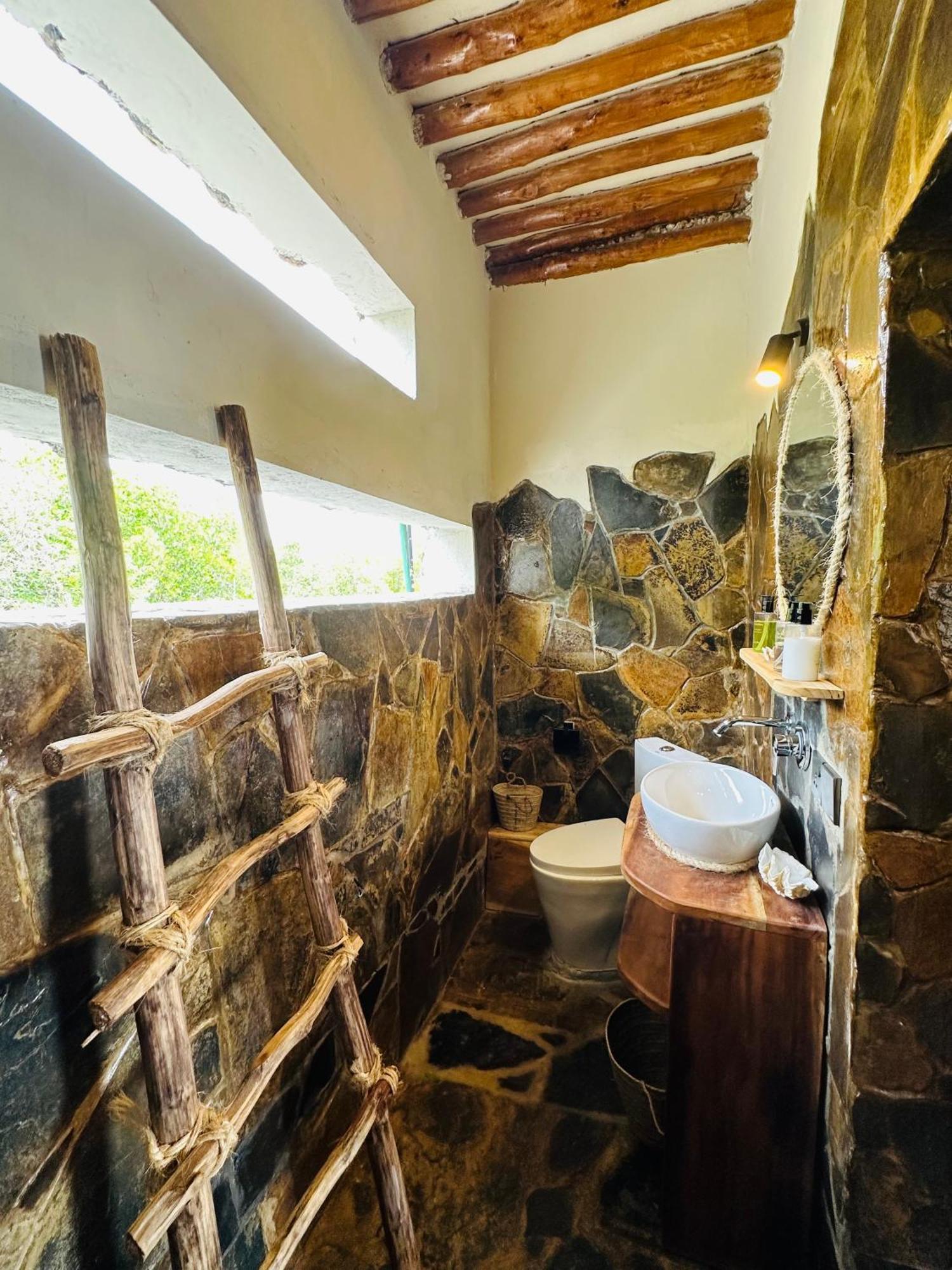 Mwazaro Beach Lodge Шимони Номер фото
