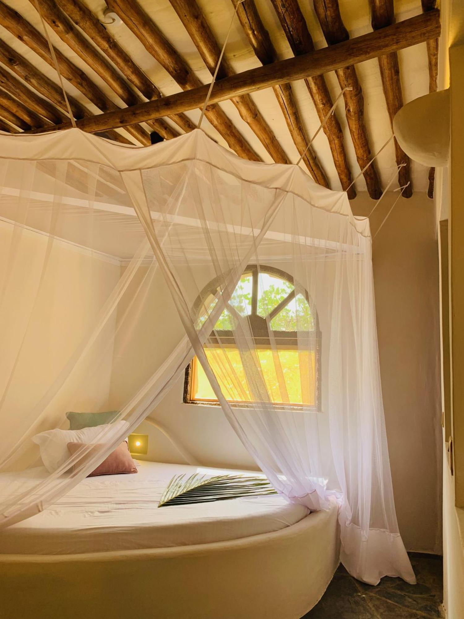 Mwazaro Beach Lodge Шимони Номер фото